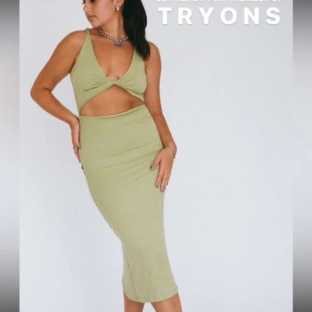 NWT skatie amelia midi cutout dress